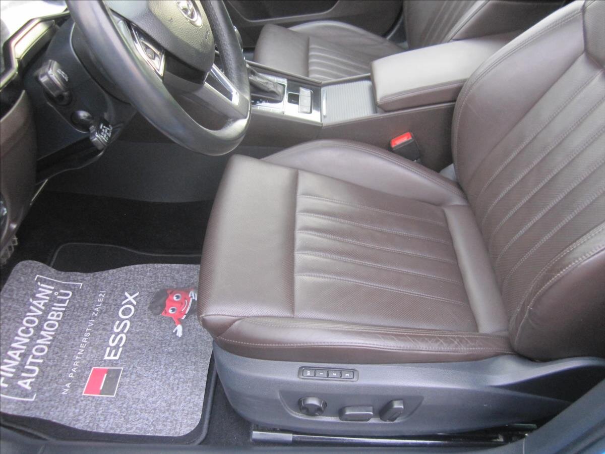 Škoda Superb Liftback 2,0 l 200 kw