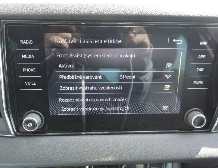 Škoda Karoq SUV / Terénní 2,0 l 110 kw