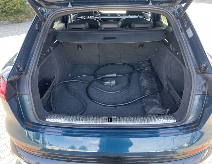 Audi e-tron Kombi 0,0 300 kw