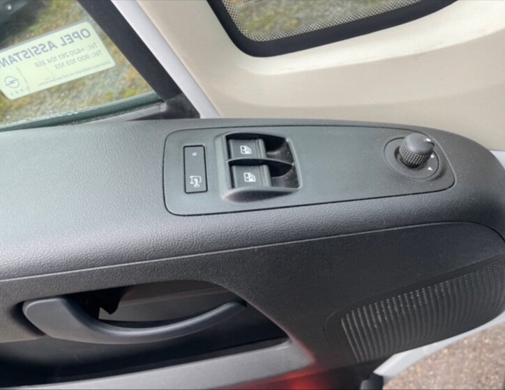 Opel Movano Skříň 2,2 l 121 kw