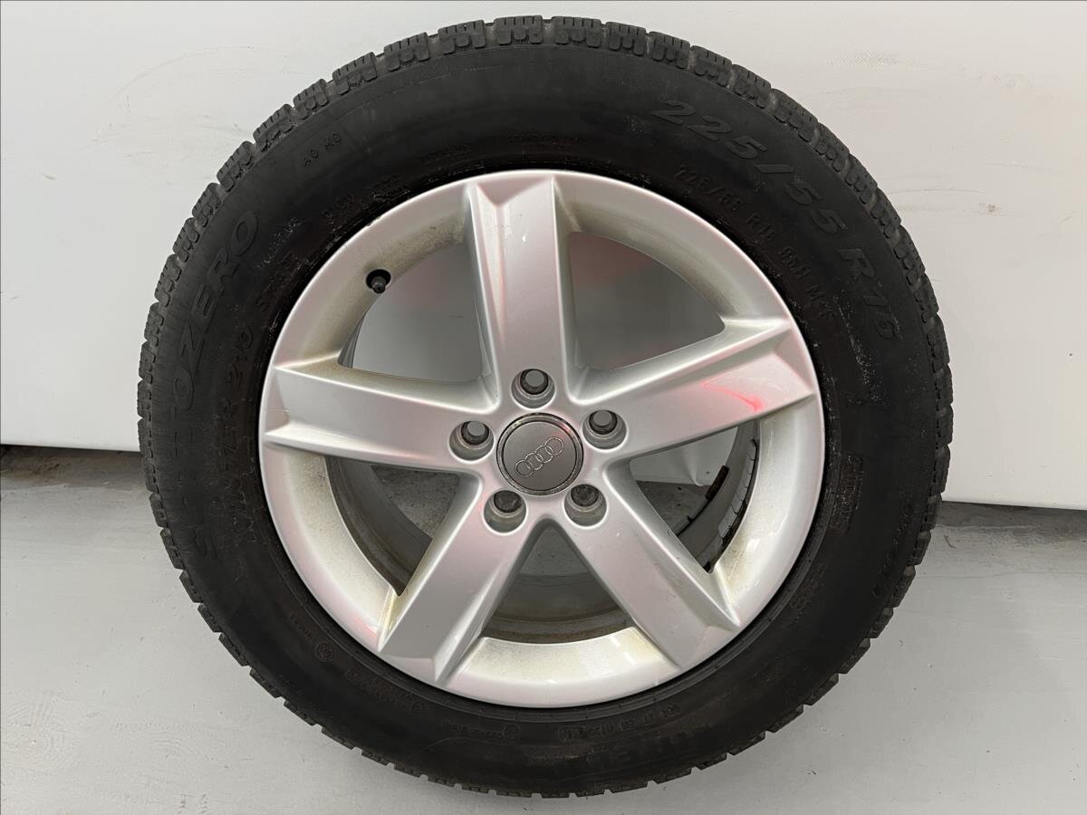 Audi A4 Kombi 2,0 l 140 kw