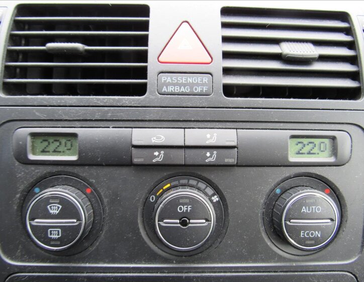 Volkswagen Touran Kombi 1,6 l 75 kw