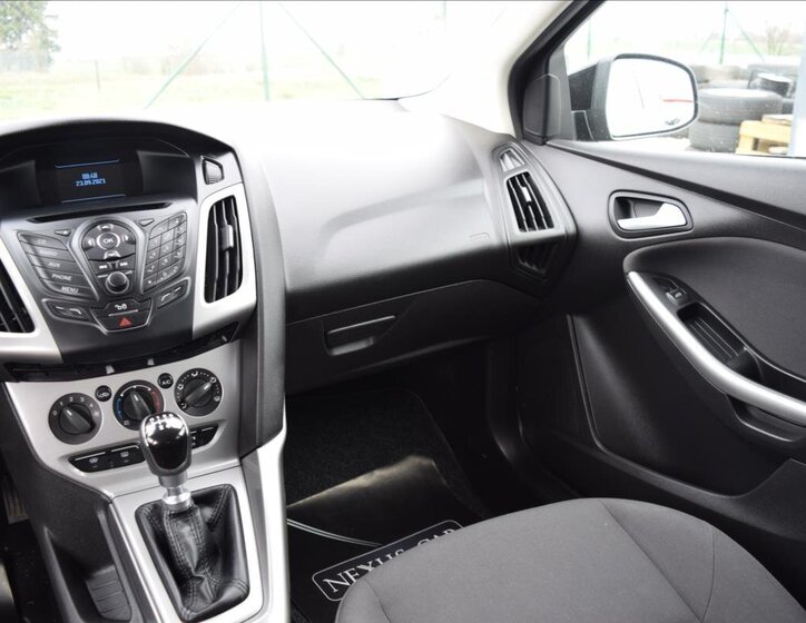 Ford Focus Kombi 998,0 92 kw