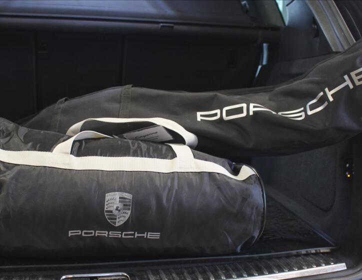 Porsche Cayenne SUV 4,1 l 283 kw