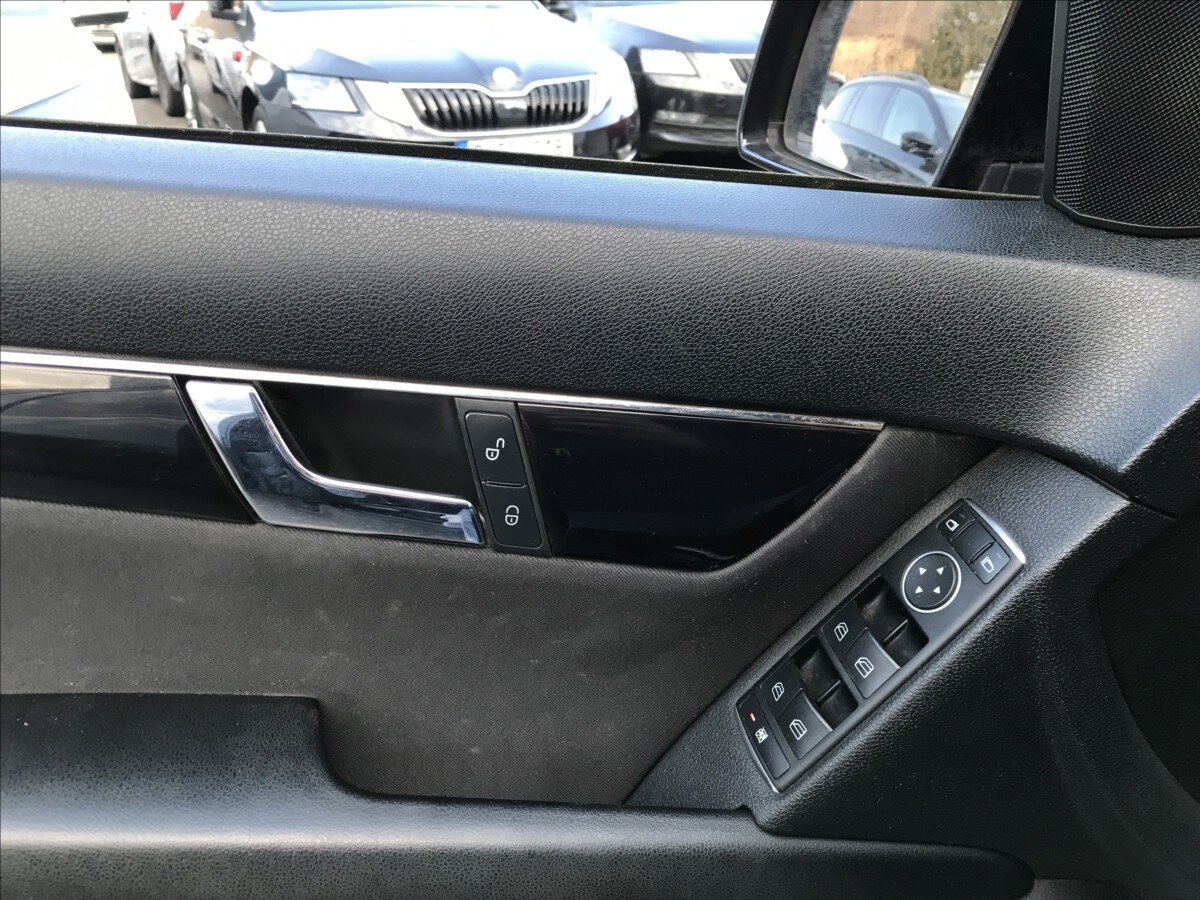 Mercedes-Benz Třídy C Kombi 1,8 l 135 kw