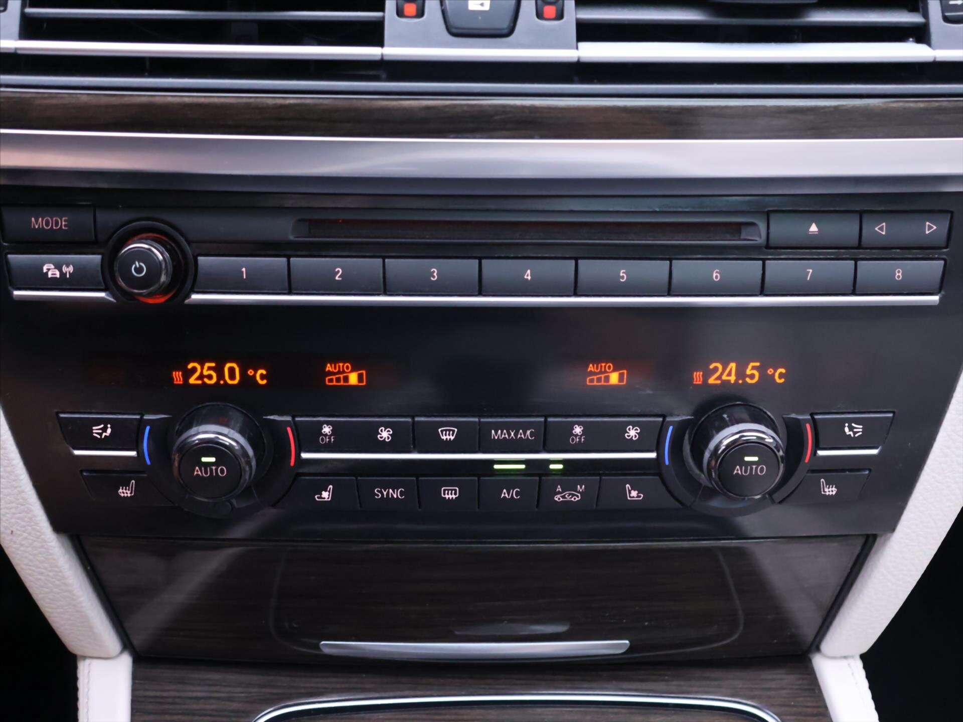 BMW Řada 7 Sedan 3,0 l 190 kw