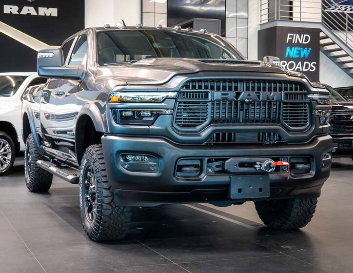 Dodge RAM 8