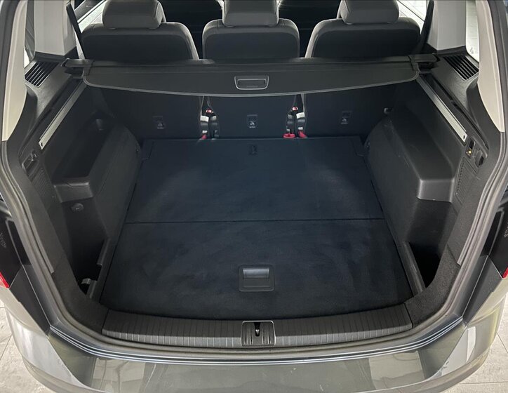 Volkswagen Touran 26