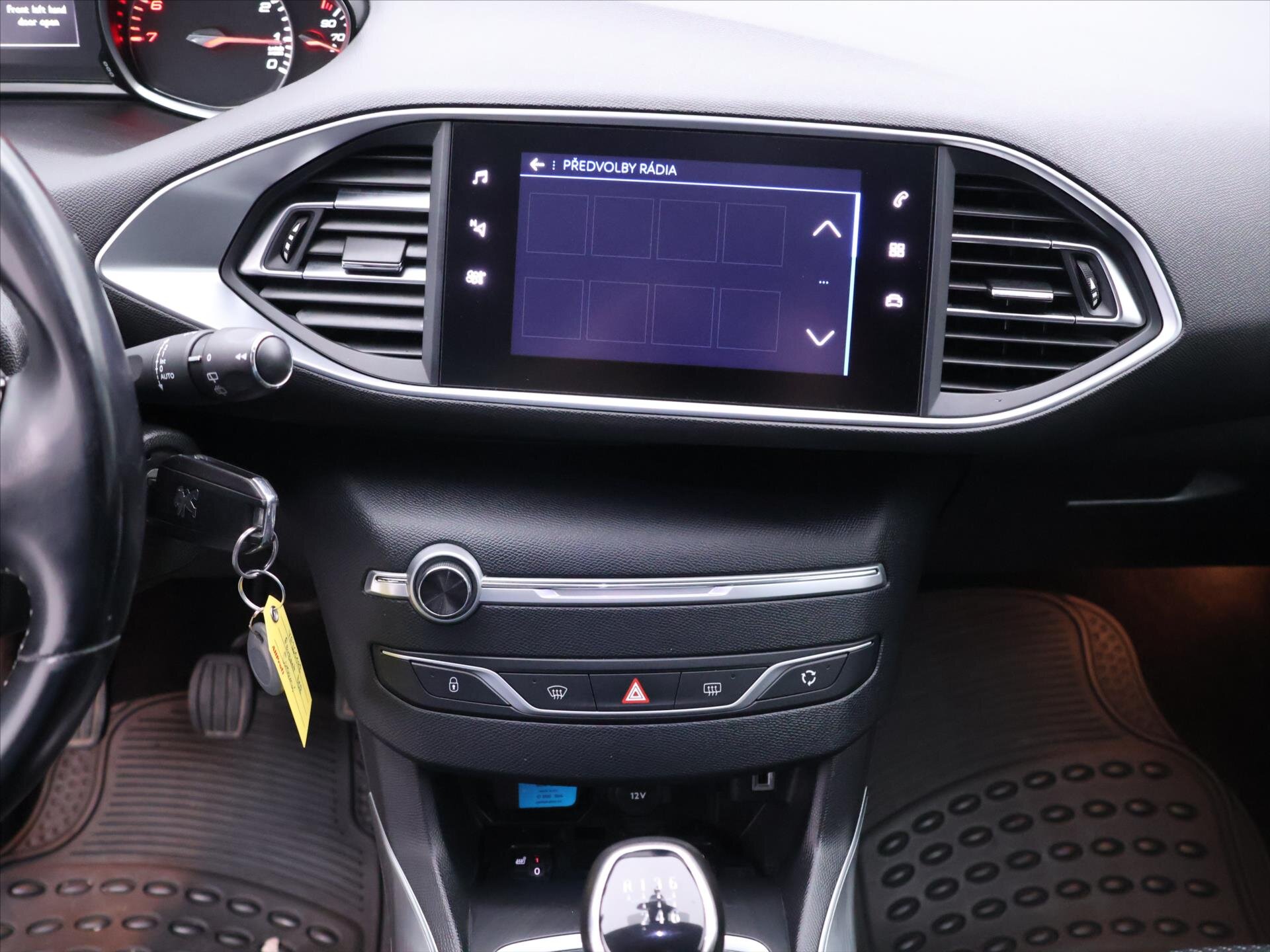 Peugeot 308 Kombi 1,2 l 96 kw