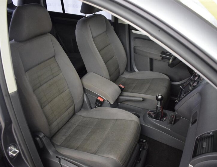 Volkswagen Touran MPV 2,0 l 103 kw