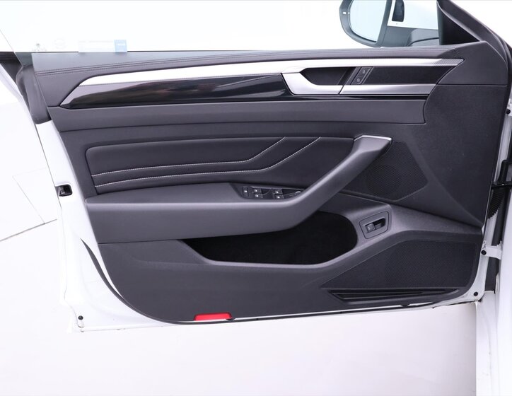 Volkswagen Arteon Kombi 2,0 l 206 kw