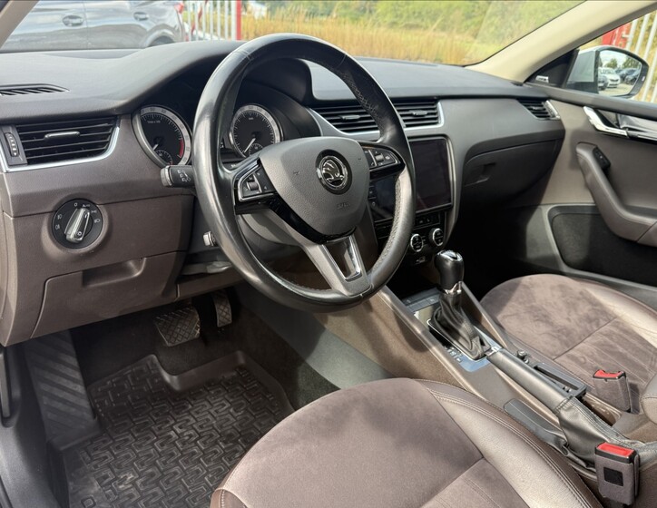 Škoda Octavia 12