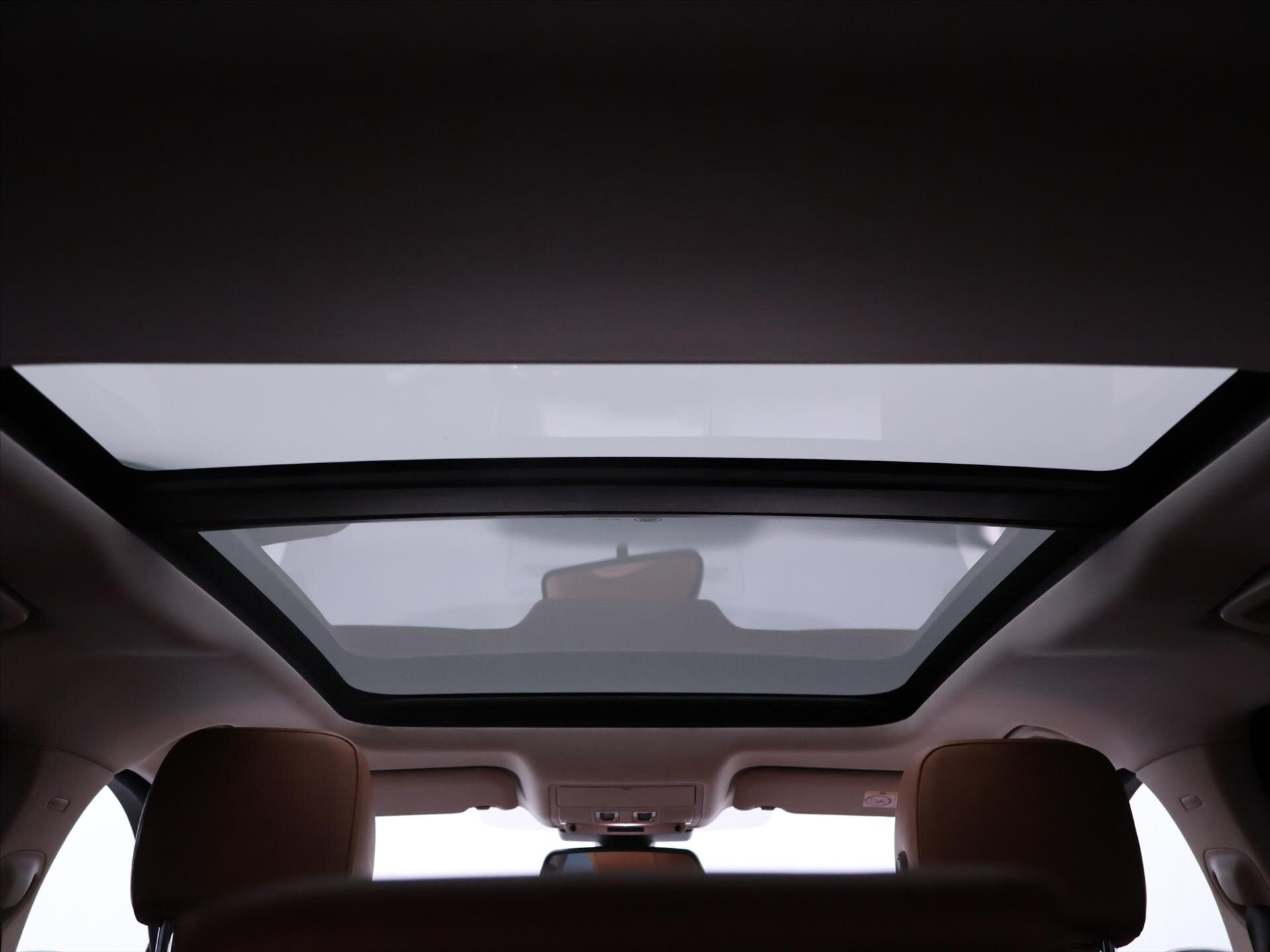 Jaguar F-Pace SUV 2,0 l 132 kw