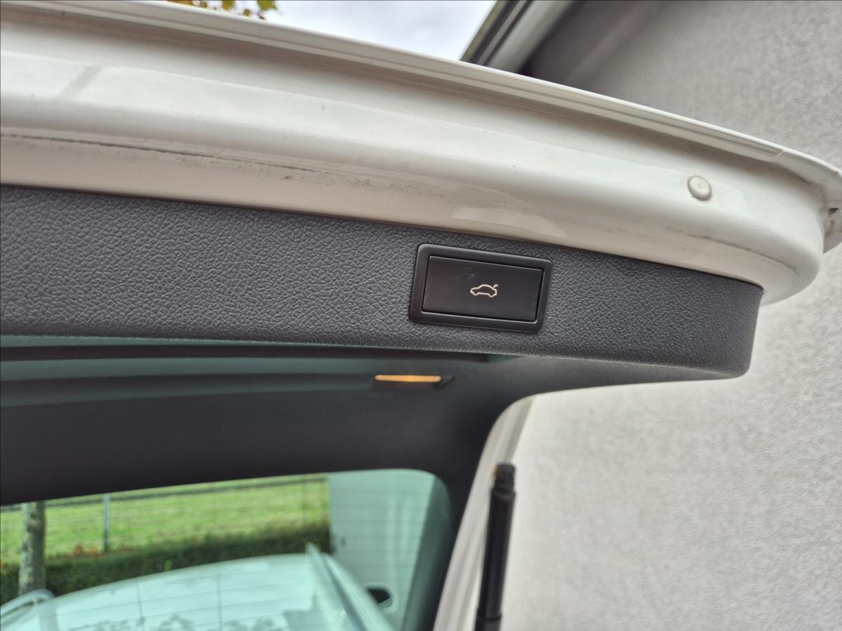 Škoda Superb Kombi 3,6 l 191 kw