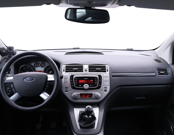 Ford Kuga SUV 2,0 l 100 kw