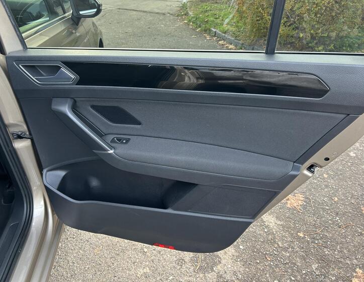 Volkswagen Touran 49