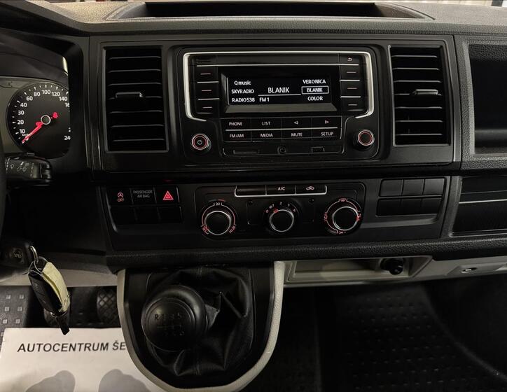 Volkswagen Transporter 21