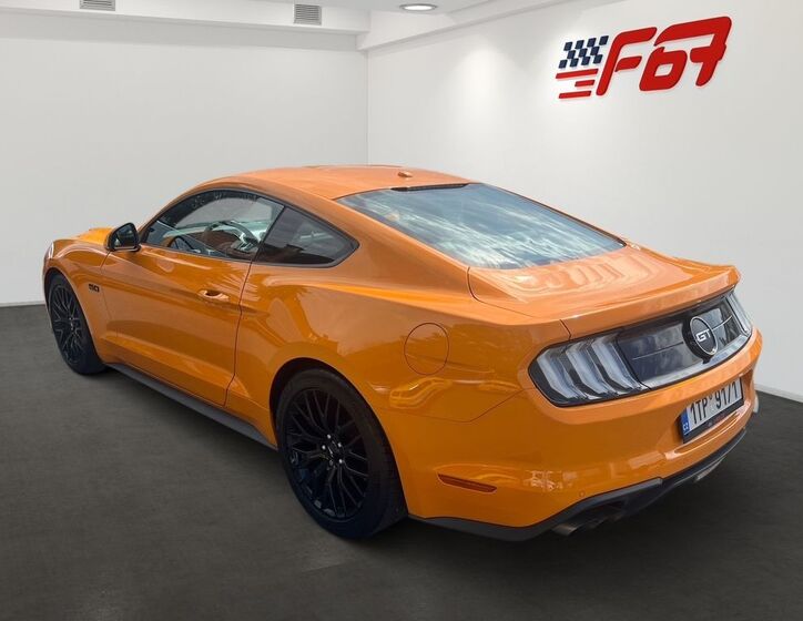 Ford Mustang 6