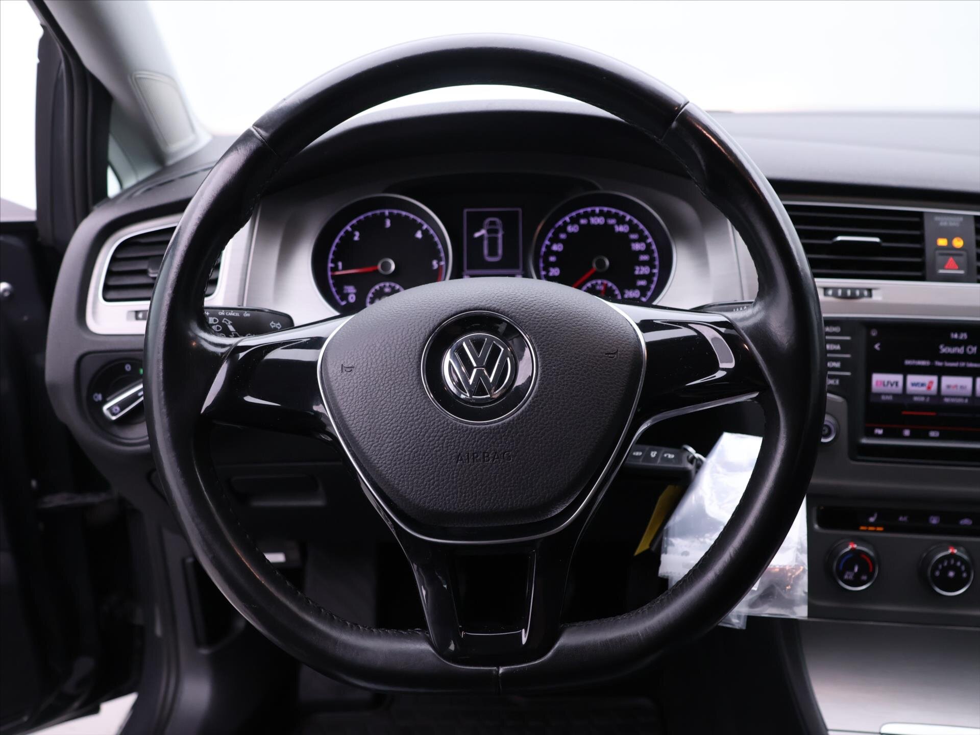 Volkswagen Golf Kombi 1,6 l 81 kw