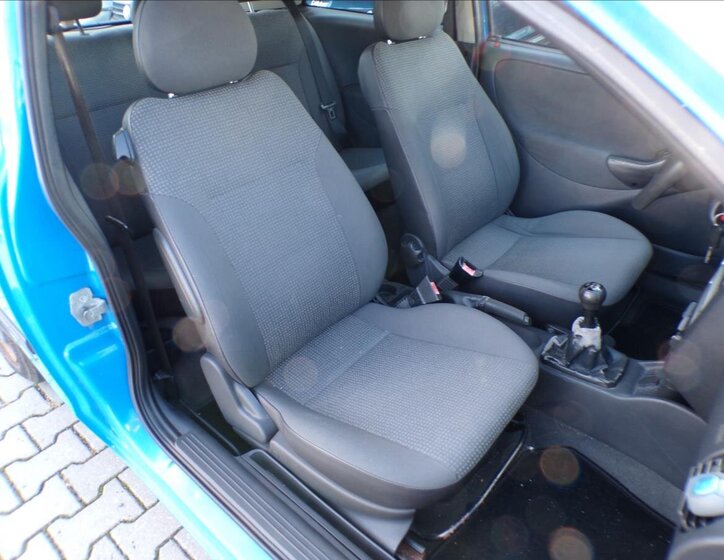 Opel Corsa Hatchback 973,0 43 kw