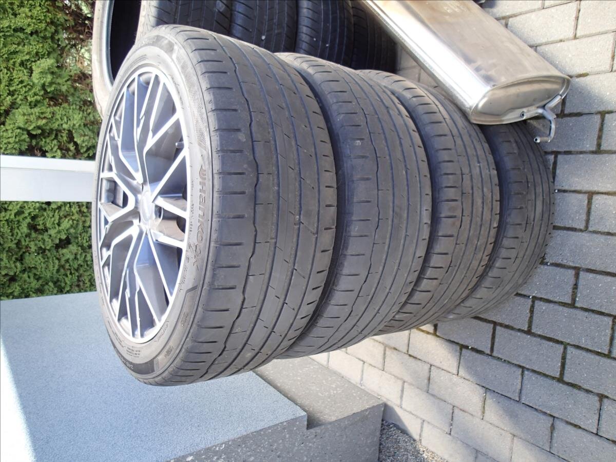 Hyundai Tucson SUV / Terénní 1,6 l 130 kw