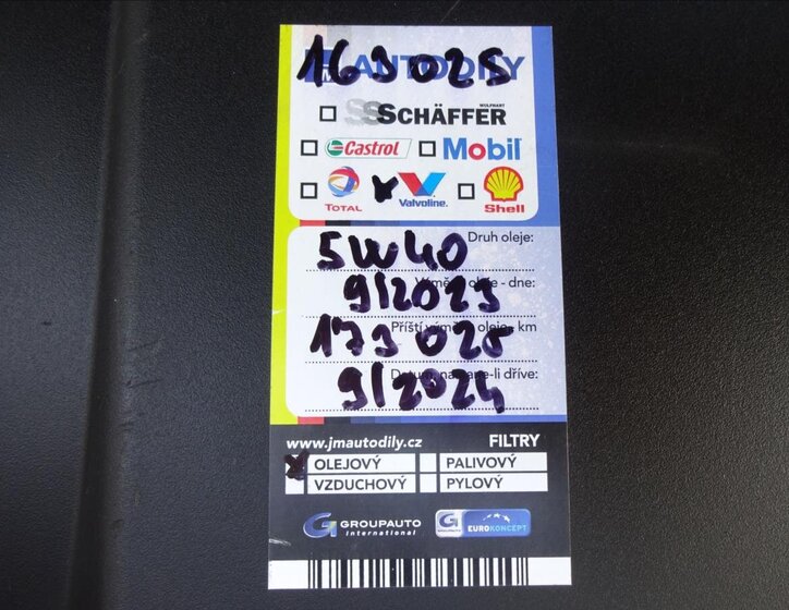 Toyota Avensis Kombi 2,0 l 93 kw