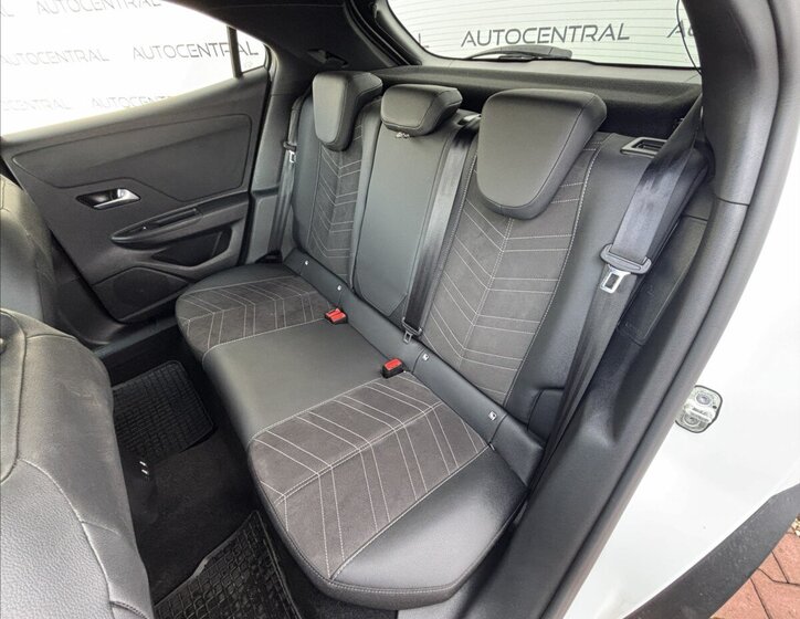 Opel Mokka SUV / Terénní 1,2 l 96 kw