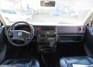 Volkswagen Caravelle Kombi 2,5 l 75 kw