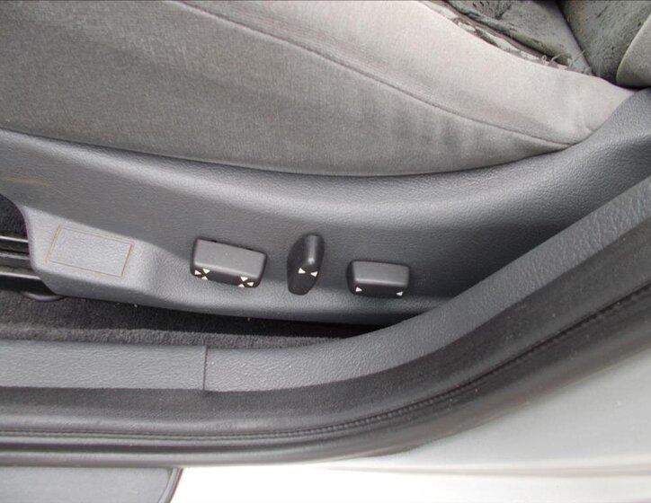 Citroën C5 Sedan / Limuzína 2,0 l 100 kw