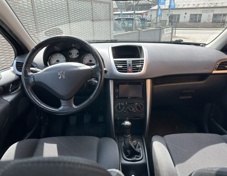 Peugeot 207 Kombi 1,6 l 88 kw