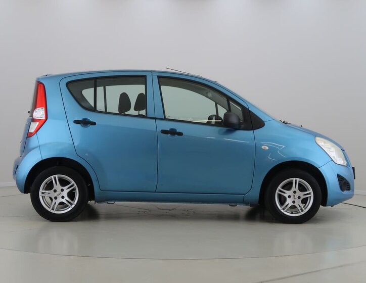 Suzuki Splash Hatchback 996,0 50 kw