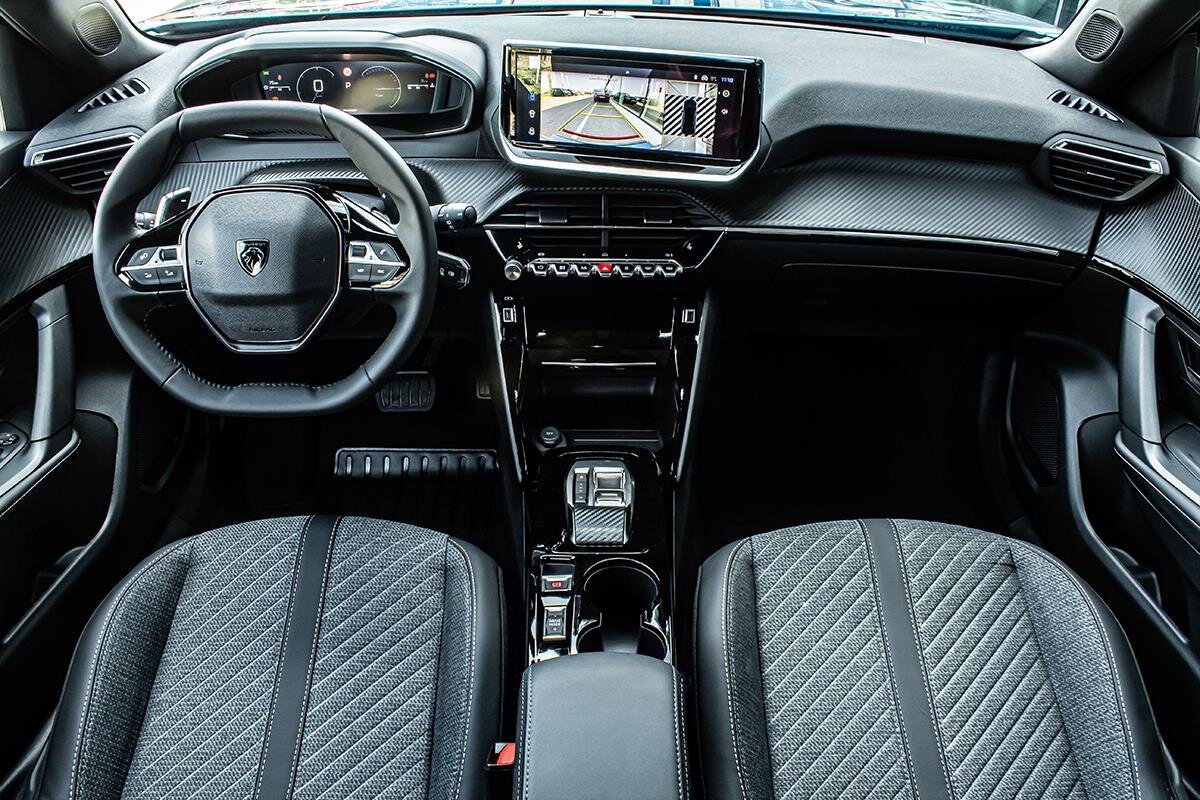 Peugeot 2008 Hatchback 1,2 l 100 kw