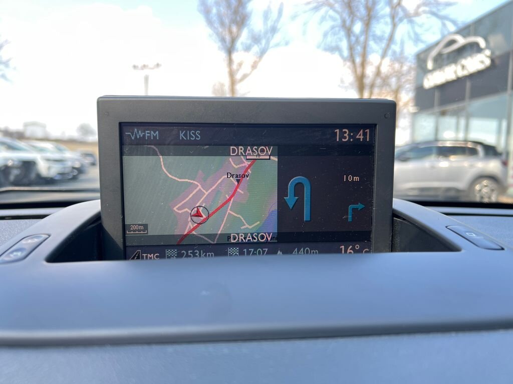 Peugeot 5008 MPV 2,0 l 120 kw