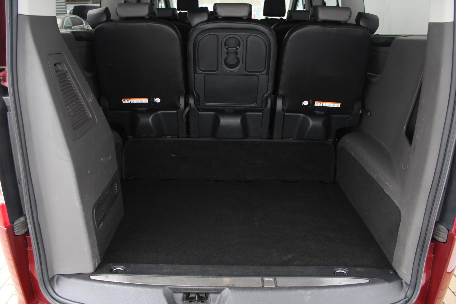 Ford Tourneo Custom MPV 2,0 l 136 kw