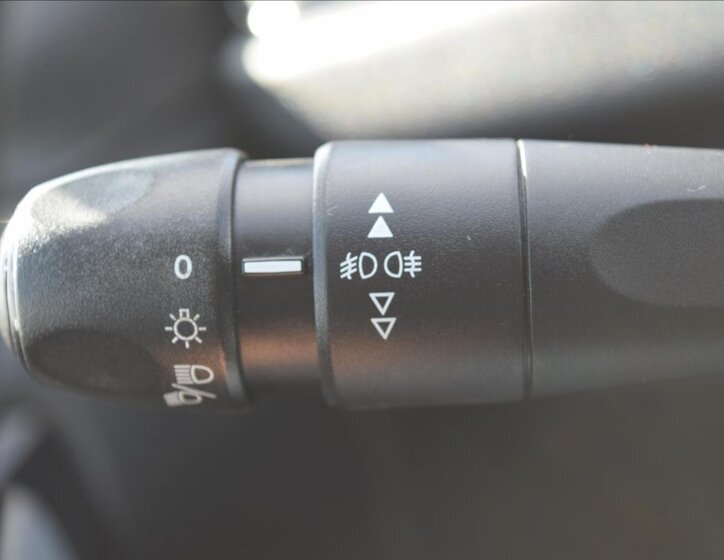 Peugeot 208 Hatchback 1,4 l 50 kw