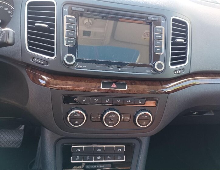 Volkswagen Sharan Kombi 2,0 l 130 kw