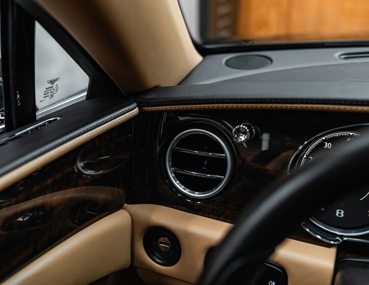 Bentley Flying Spur 7