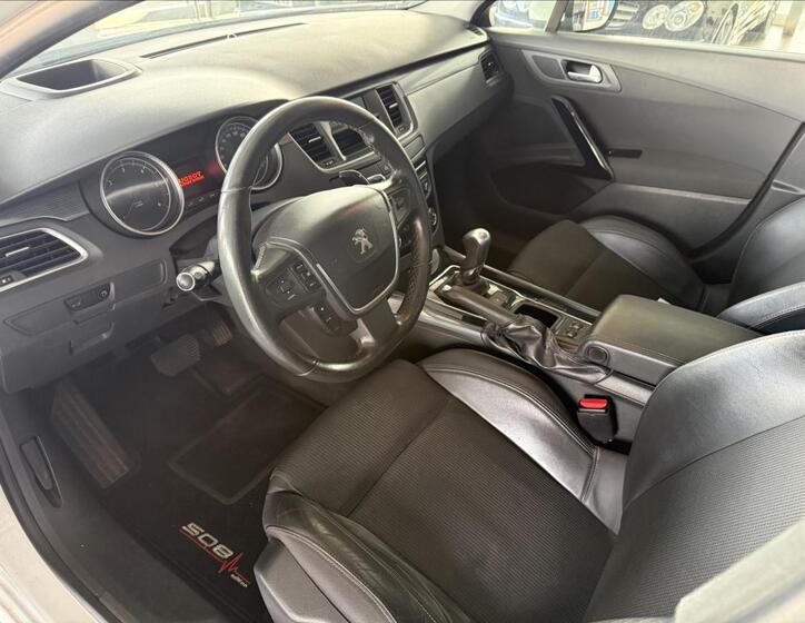 Peugeot 508 7