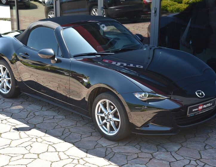 Mazda MX-5 32