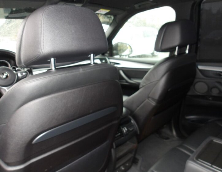 BMW X5 SUV 3,0 l 280 kw