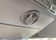 Volkswagen Caravelle 23