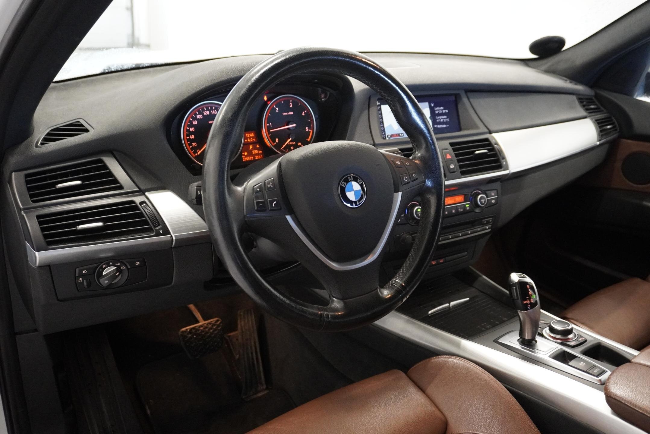 BMW X5 SUV 3,0 l 180 kw