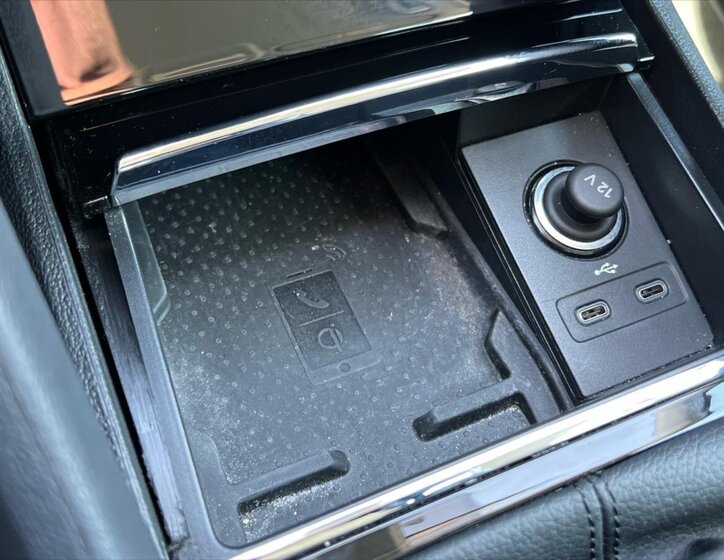 Škoda Karoq SUV / Terénní 1,5 l 110 kw