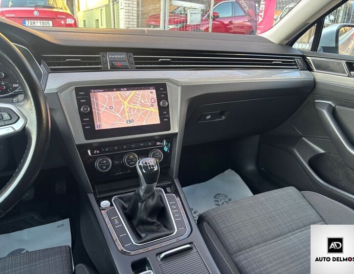 Volkswagen Passat Kombi 2,0 l 110 kw