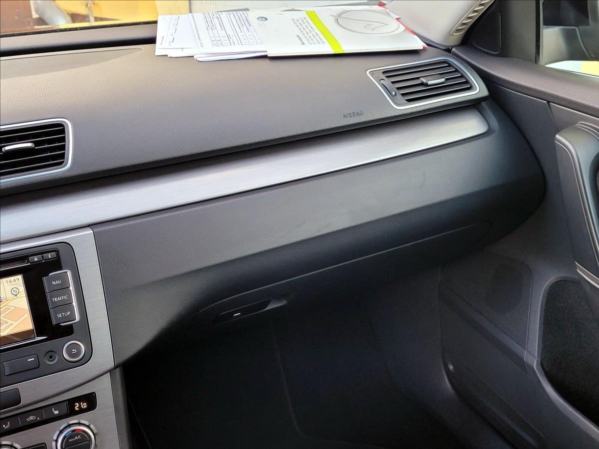 Volkswagen Passat Kombi 1,4 l 90 kw