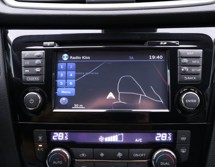 Nissan Qashqai SUV 1,5 l 81 kw