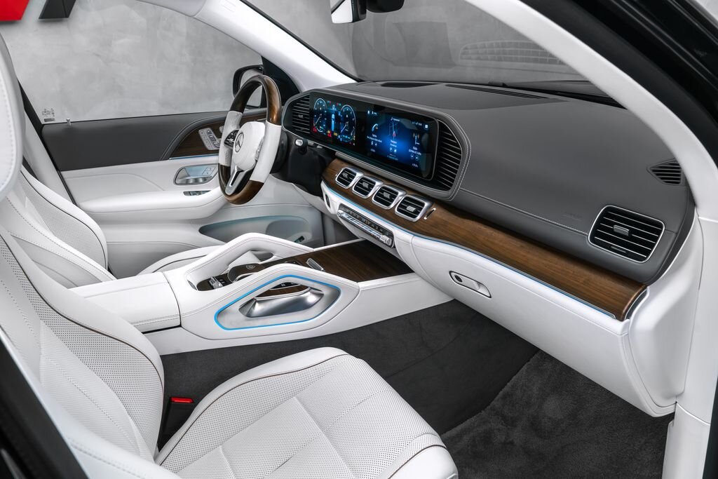 Mercedes-Benz GLS SUV 4,0 l 410 kw