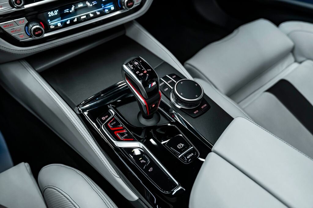 BMW M5 Sedan / Limuzína 4,4 l 460 kw