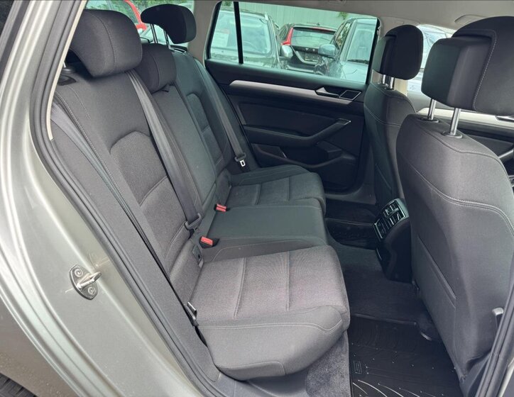 Volkswagen Passat Kombi 2,0 l 110 kw