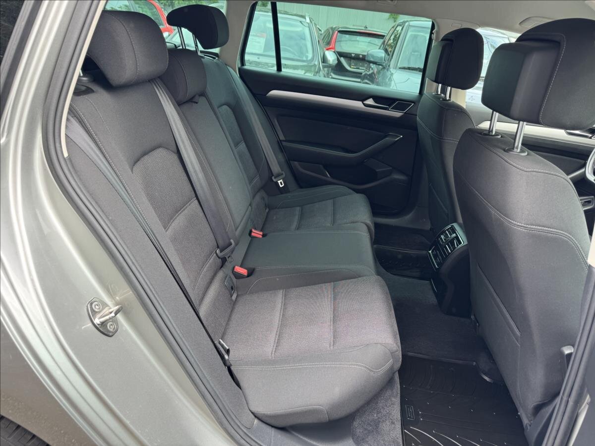 Volkswagen Passat Kombi 2,0 l 110 kw